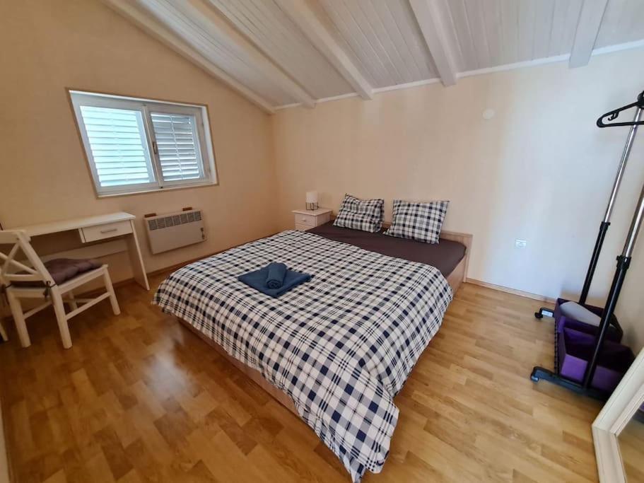 Prostorny Domov V Nejkrasnejsi Casti Chorvatska Apartment Vodice Exterior photo